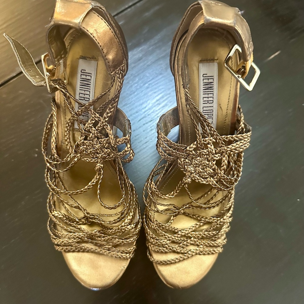 Jennifer Lopez Women's Metallic Braided Heels